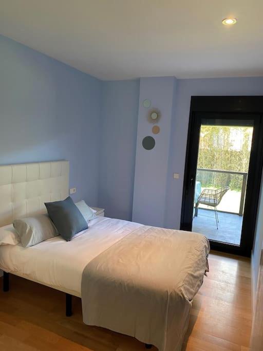 Precioso - Moderno Terraza Y Parking, 2 Hab, 2 Banos, 6-7 Pers - Dispo Abril Y Mayo Llanes Ngoại thất bức ảnh
